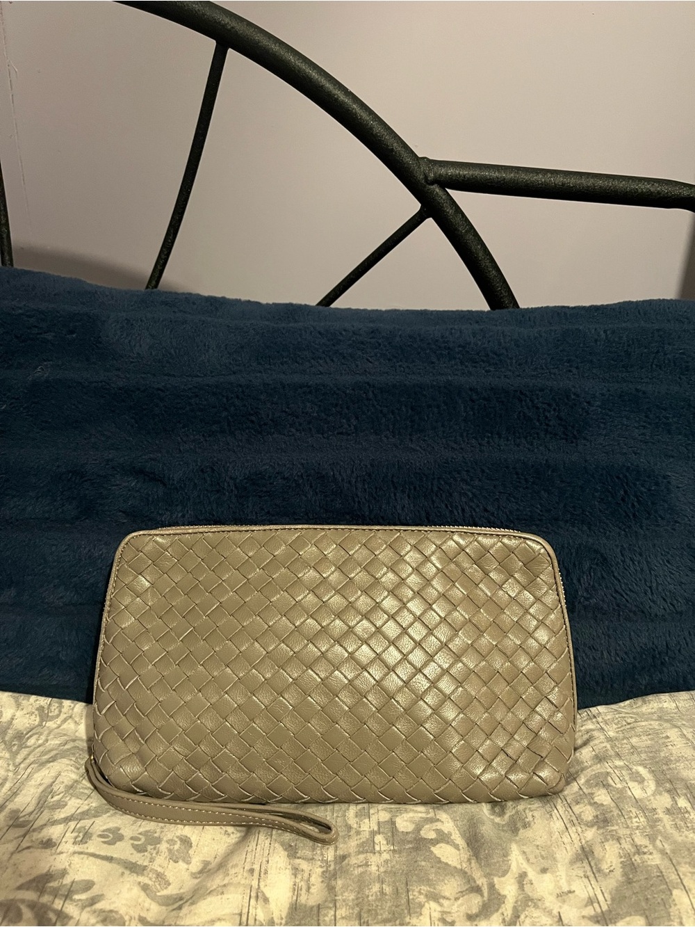 BV Woven Wristlet Pouch